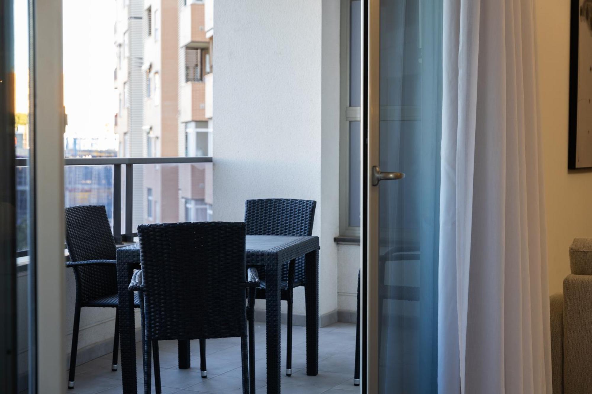 Guillman Suites Alicante Buitenkant foto